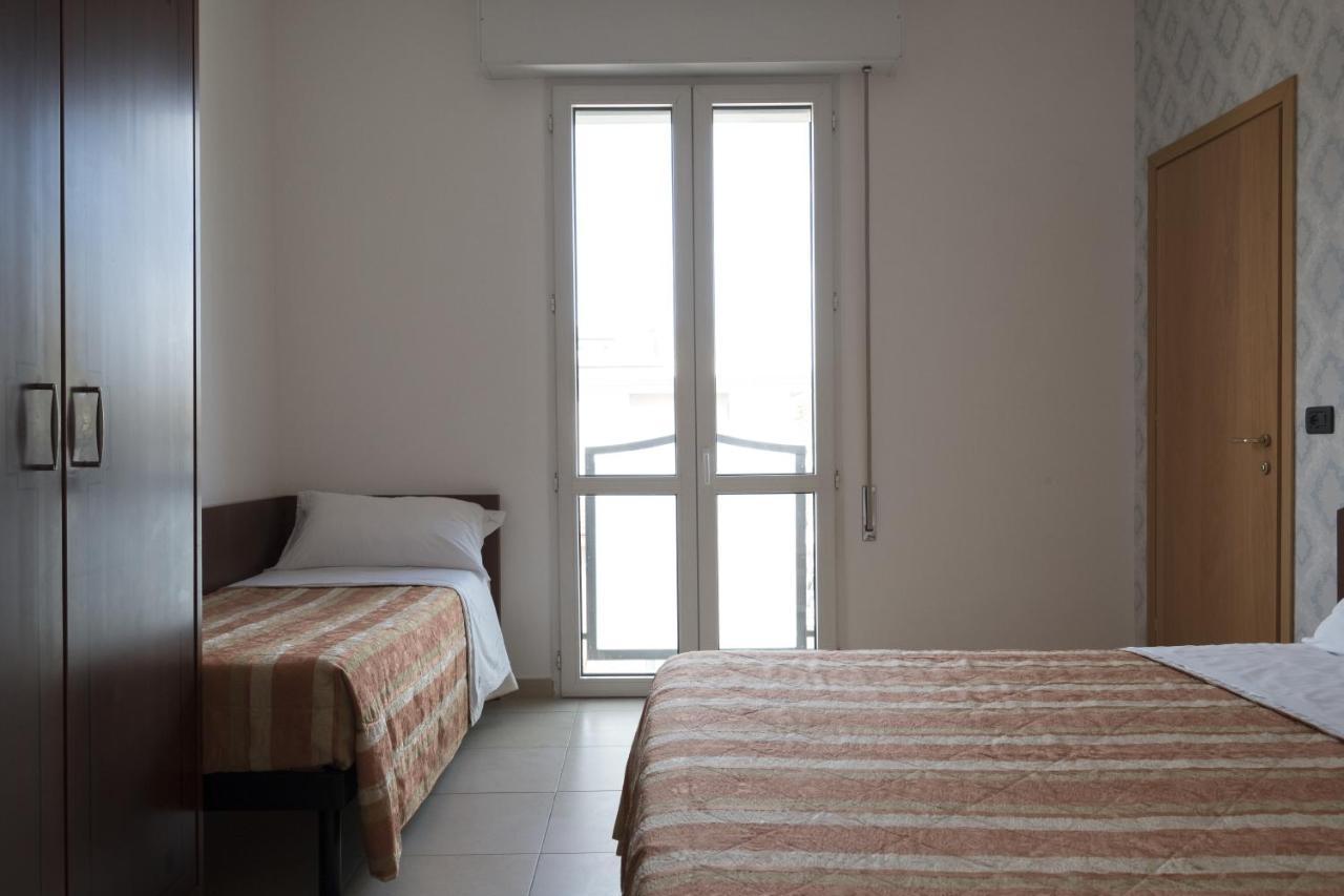 Hotel Rex Rimini Extérieur photo
