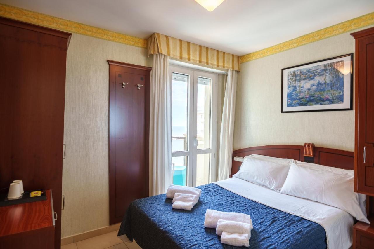 Hotel Rex Rimini Extérieur photo