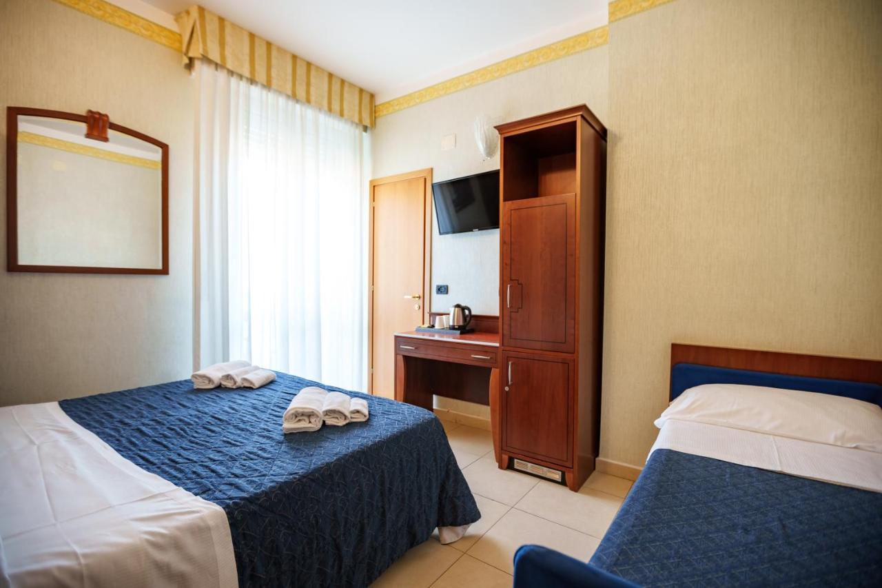 Hotel Rex Rimini Extérieur photo