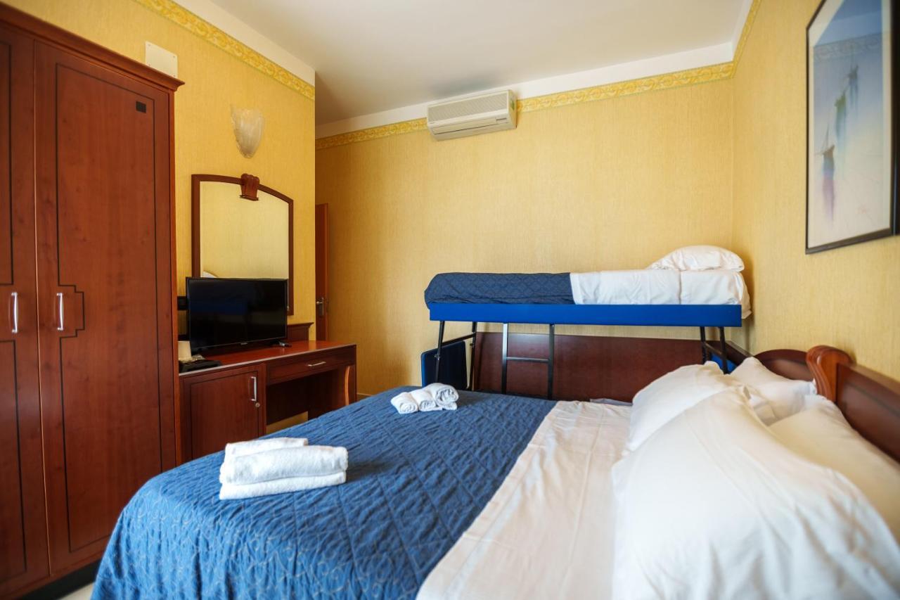 Hotel Rex Rimini Extérieur photo