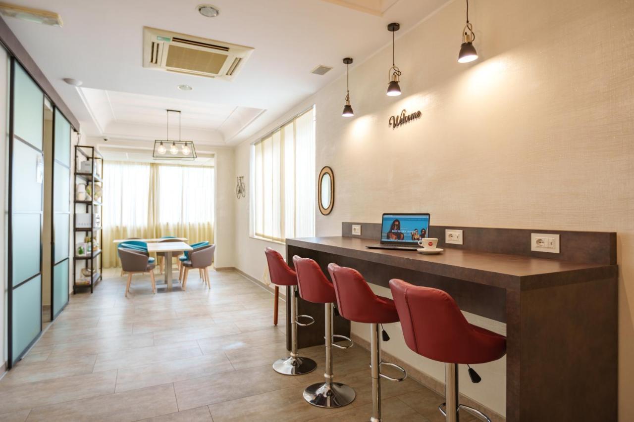 Hotel Rex Rimini Extérieur photo